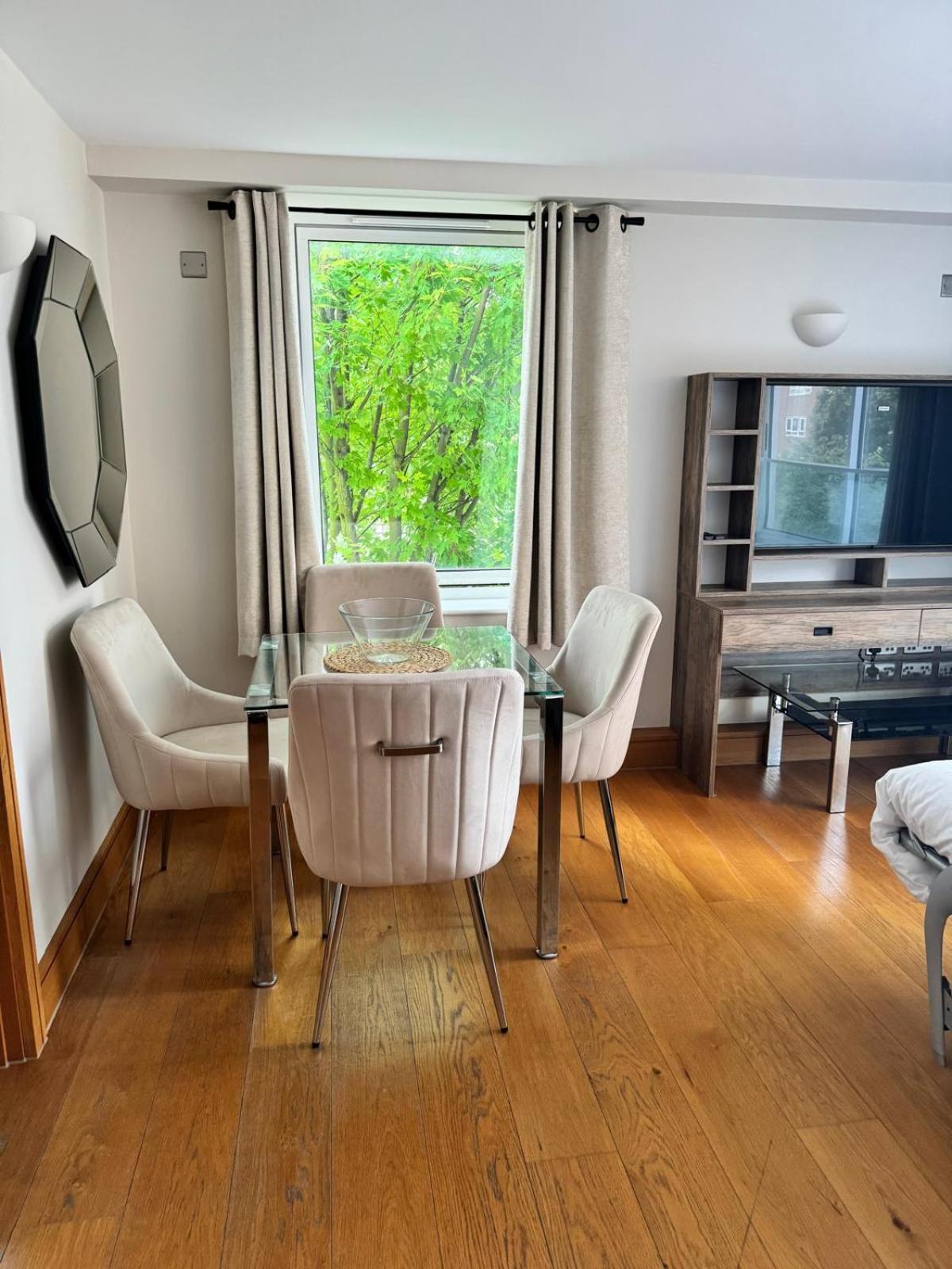 Westwood House Appartement Londen Buitenkant foto