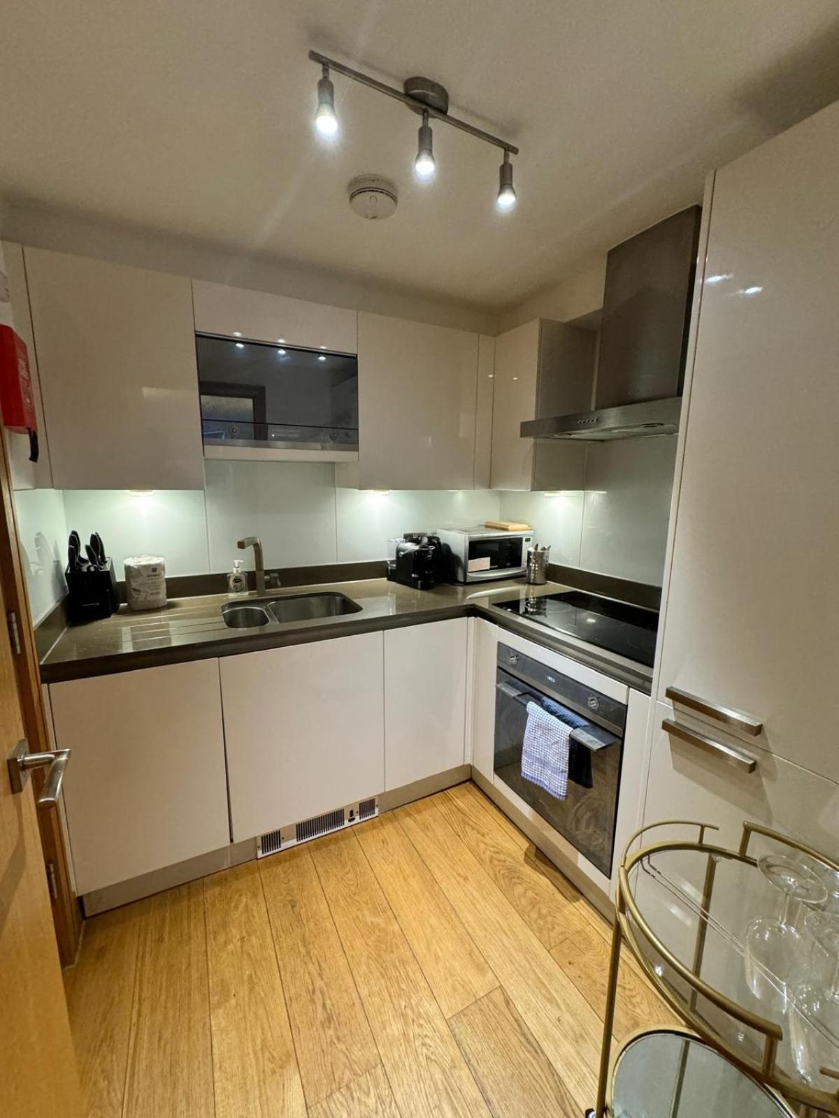 Westwood House Appartement Londen Buitenkant foto