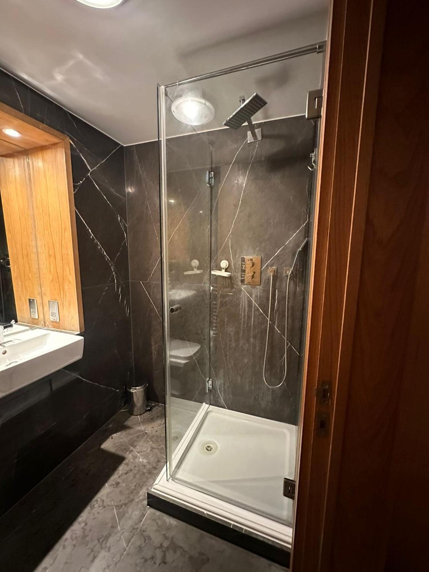 Westwood House Appartement Londen Buitenkant foto
